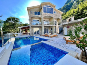 Villa Maki